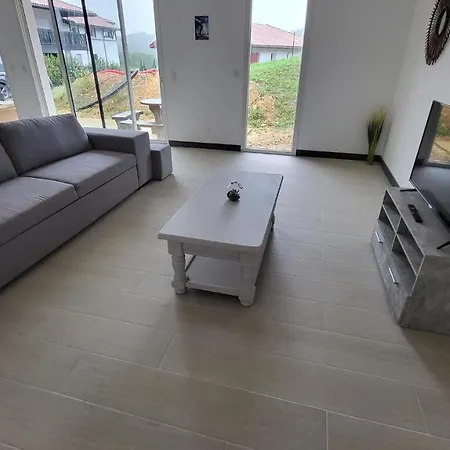 Sainte-croix, 4 Pieces - 6 Couchages 빌라